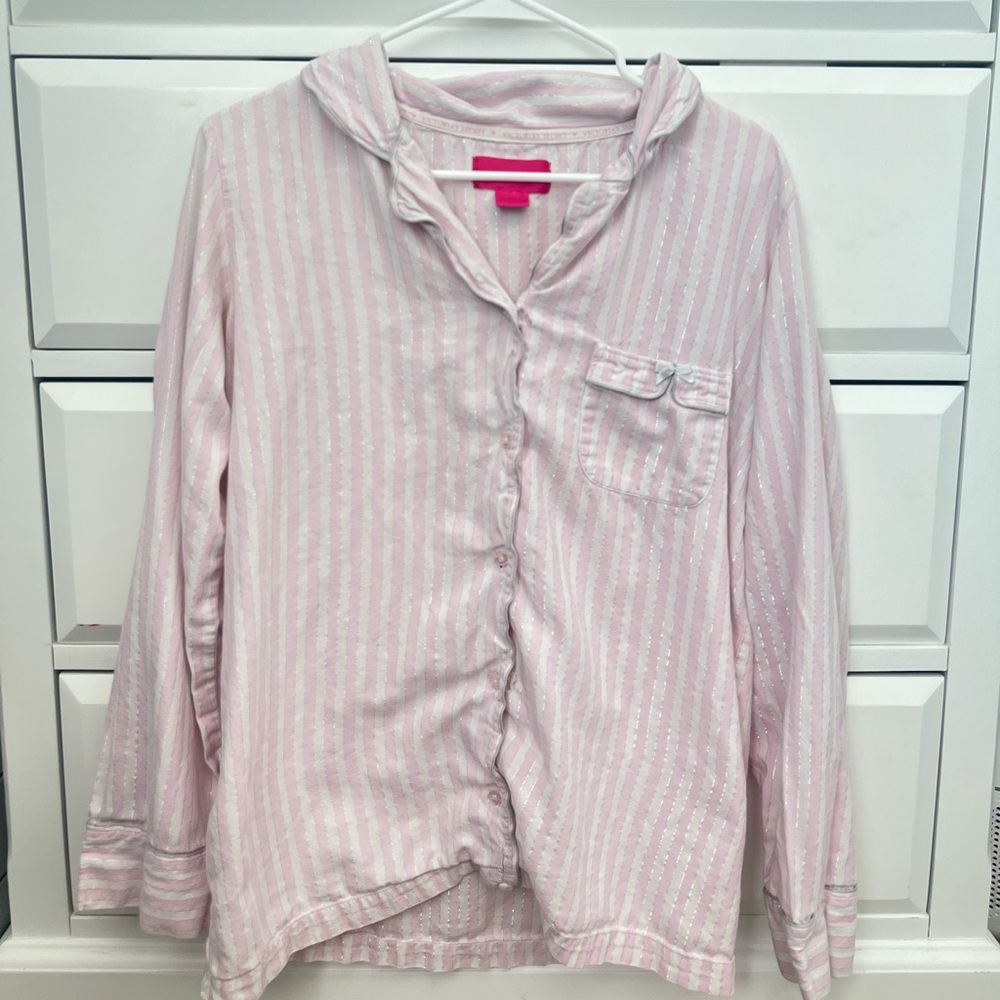 vs pj shirt